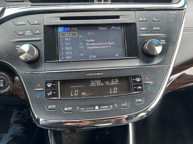 2013 Toyota Avalon Image 15