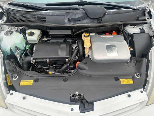 2005 Toyota Prius Image 24