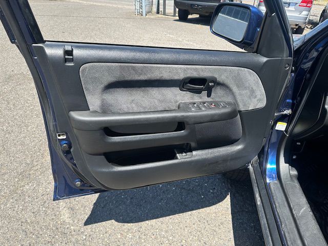 2004 Honda CR-V Image 8