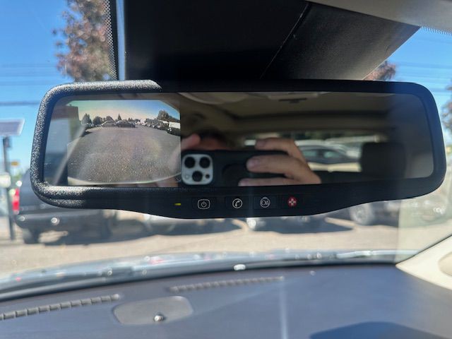 2011 Cadillac SRX Image 19