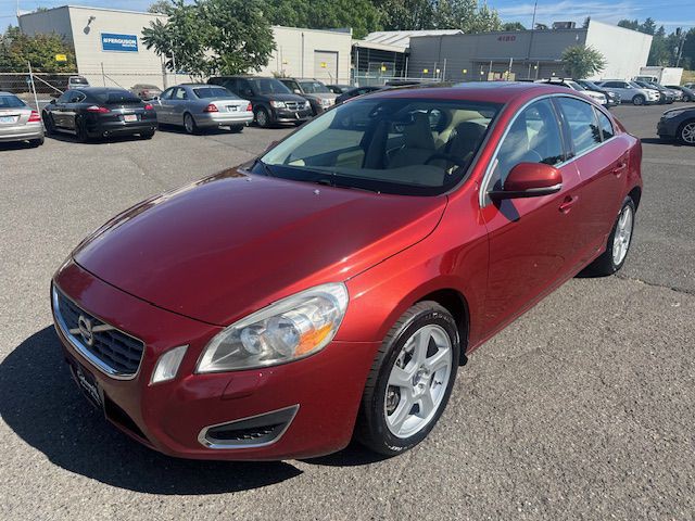 2013 Volvo S60 Image 1