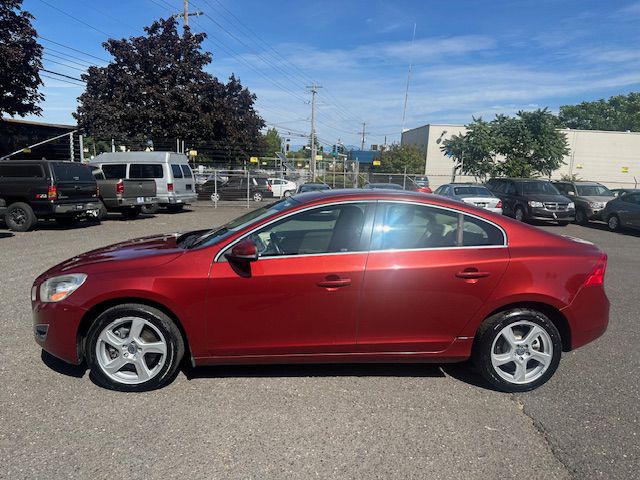 2013 Volvo S60 Image 2