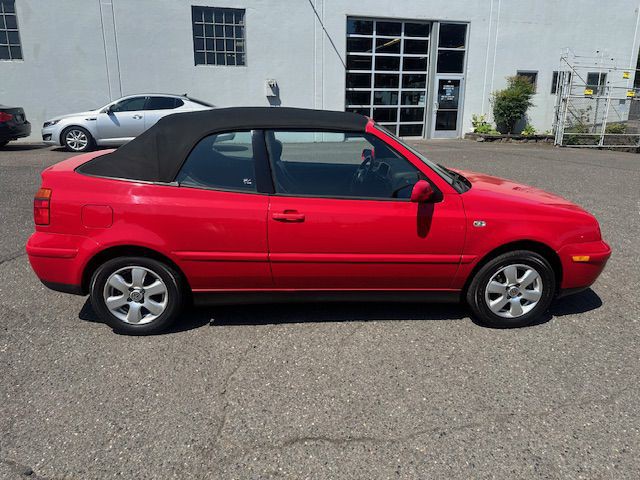 2002 Volkswagen Cabrio Image 7