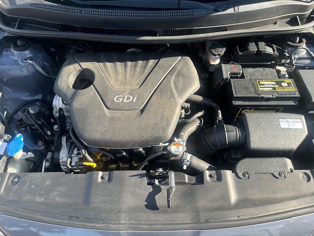 2016 Hyundai Accent Image 21