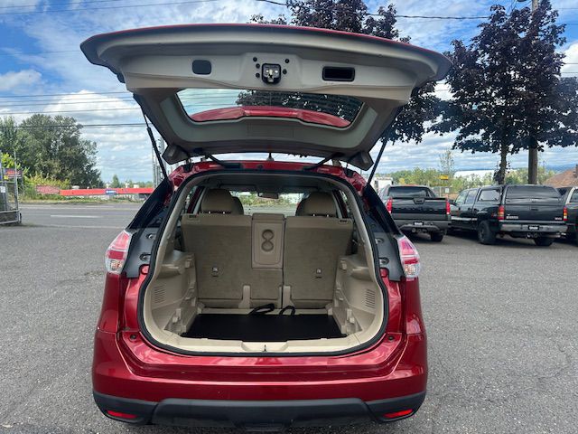 2015 Nissan Rogue Image 16