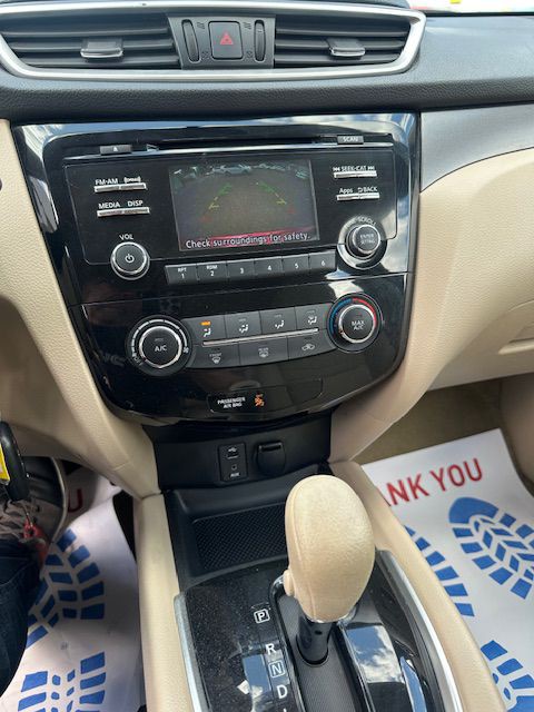 2015 Nissan Rogue Image 19
