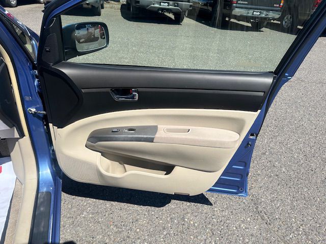 2005 Toyota Prius Image 13