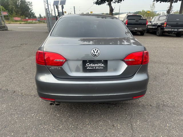 2013 Volkswagen Jetta Image 4