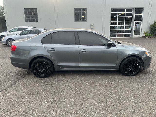 2013 Volkswagen Jetta Image 6