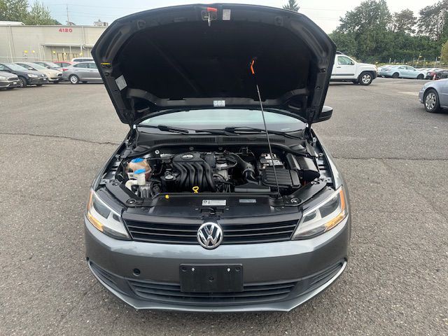 2013 Volkswagen Jetta Image 21