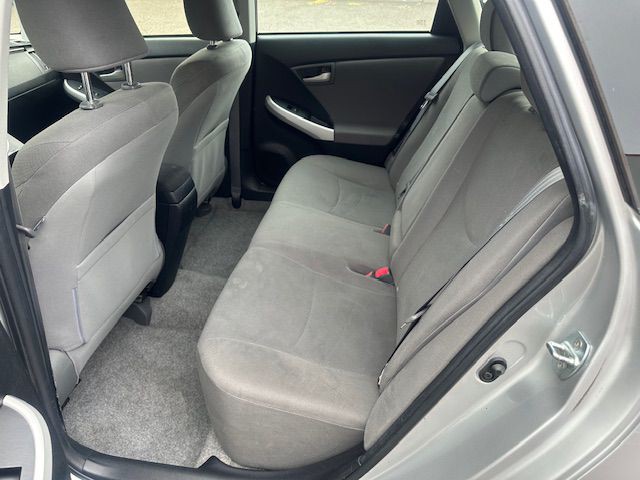 2013 Toyota Prius Image 10