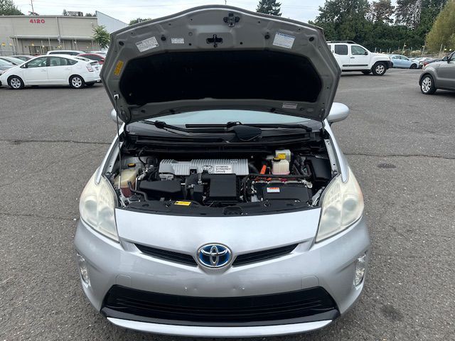 2013 Toyota Prius Image 20
