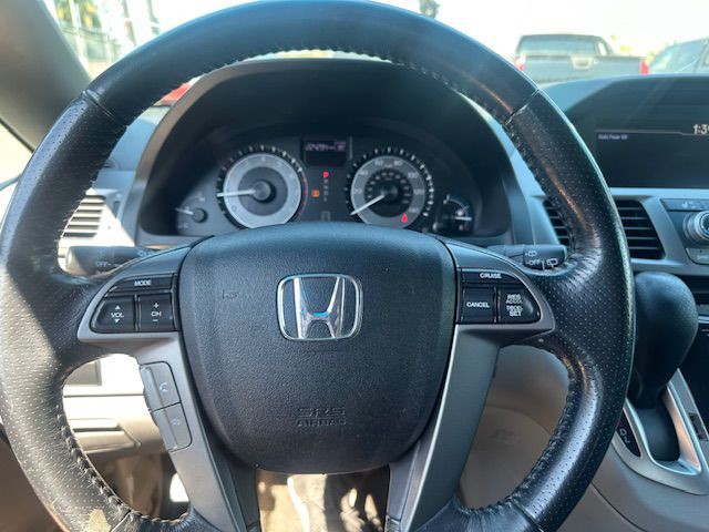 2011 Honda Odyssey Image 18