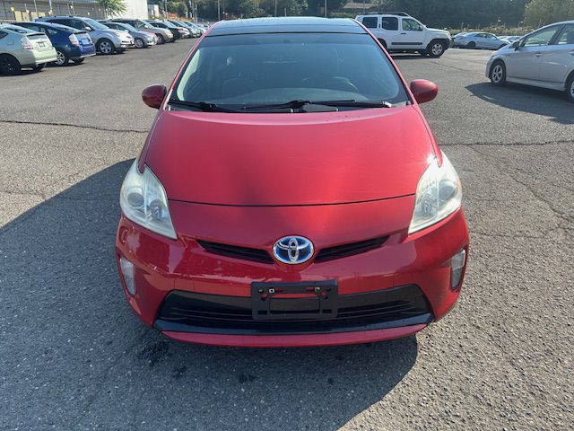 2013 Toyota Prius Image 8