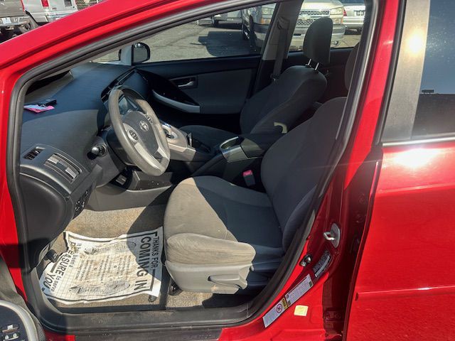 2013 Toyota Prius Image 9