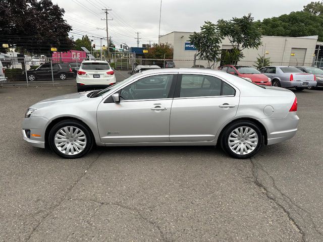 2011 Ford Fusion Image 2