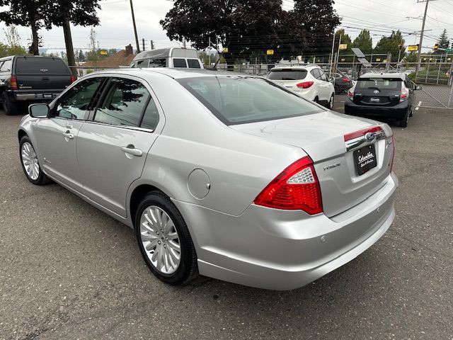 2011 Ford Fusion Image 3