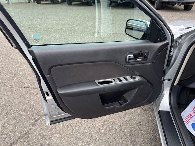 2011 Ford Fusion Image 10