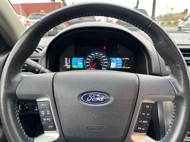 2011 Ford Fusion Image 16