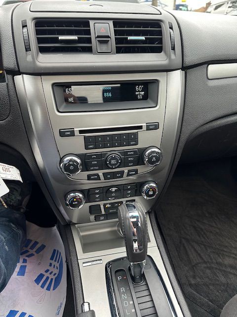2011 Ford Fusion Image 17