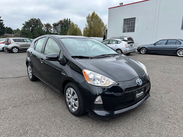 2014 Toyota Prius Image 7