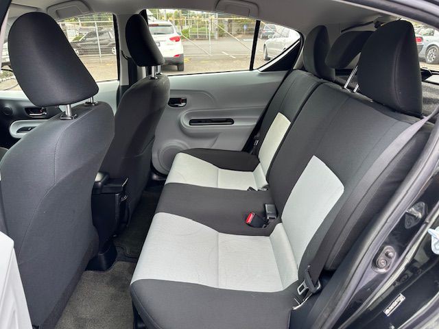 2014 Toyota Prius Image 19