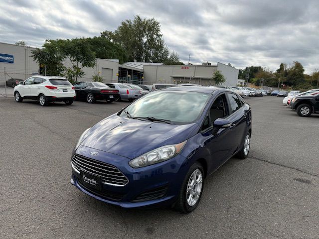 2016 Ford Fiesta Image 1