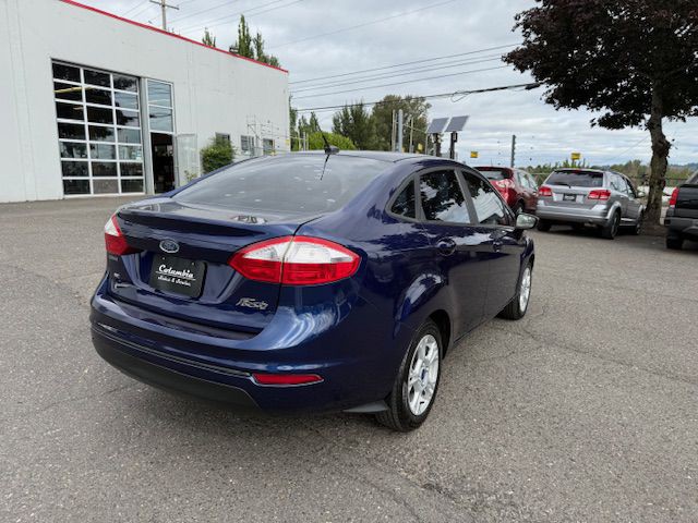2016 Ford Fiesta Image 6