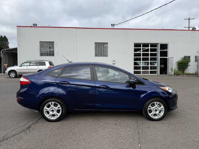 2016 Ford Fiesta Image 7