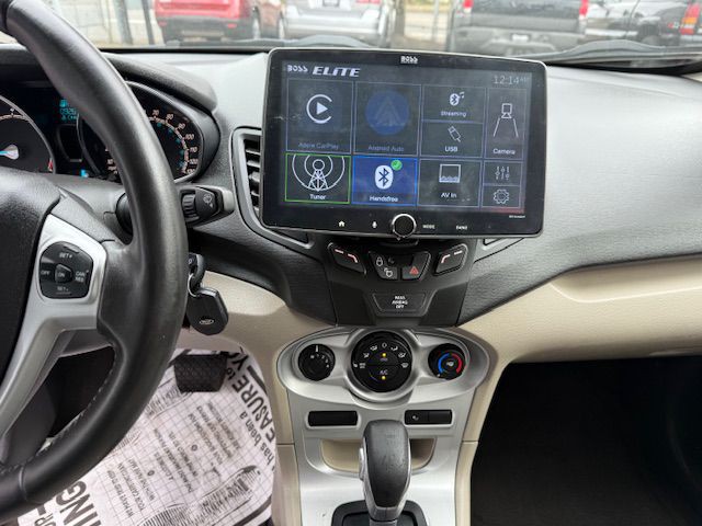 2016 Ford Fiesta Image 15