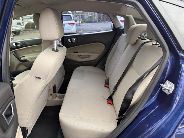 2016 Ford Fiesta Image 16