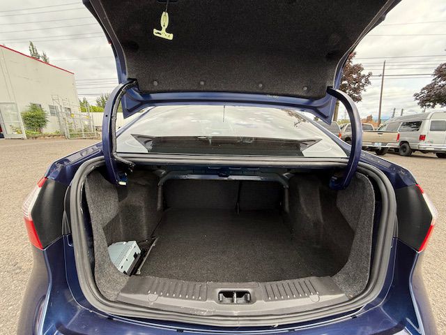 2016 Ford Fiesta Image 18