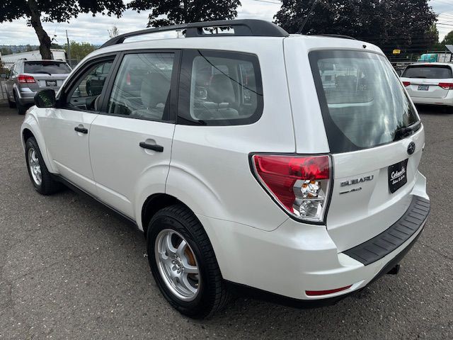 2011 Subaru Forester Image 3