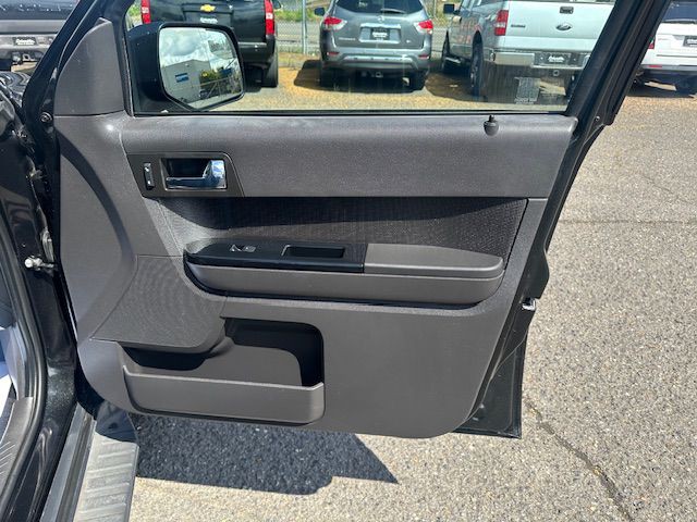 2011 Ford Escape Image 13