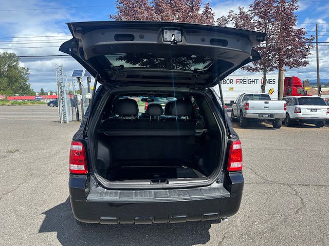 2011 Ford Escape Image 16