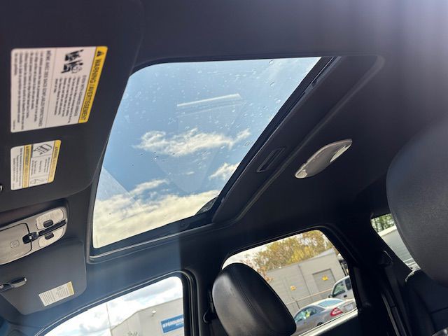 2011 Ford Escape Image 21