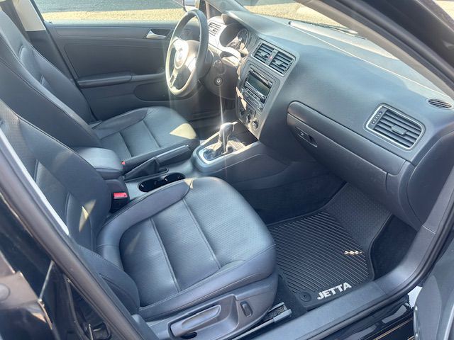 2014 Volkswagen Jetta Image 12
