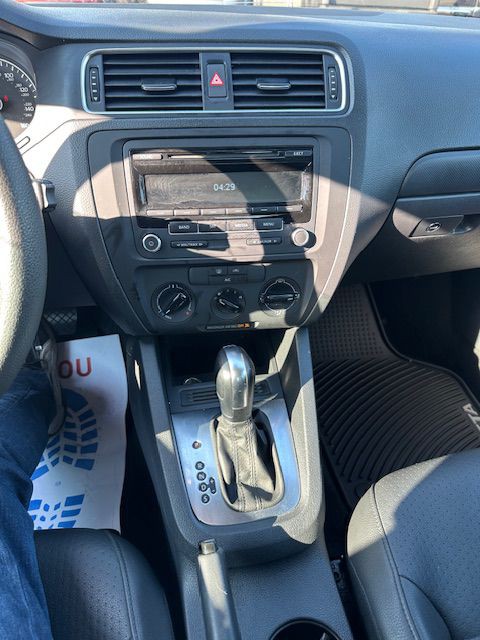 2014 Volkswagen Jetta Image 20