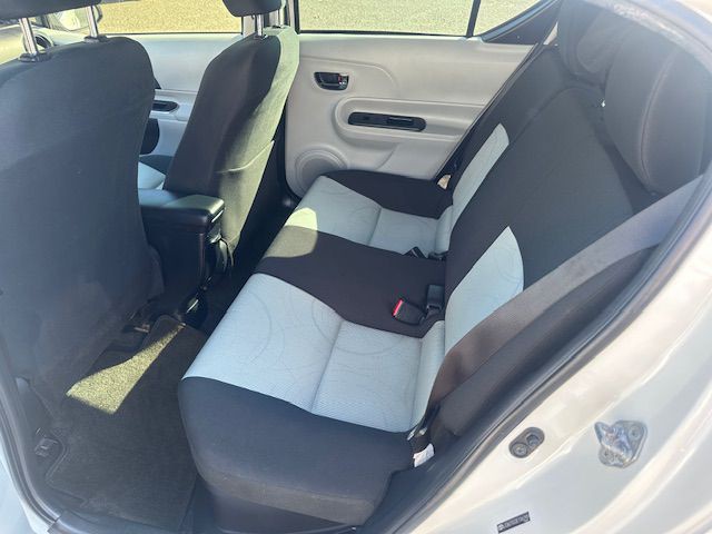 2014 Toyota Prius Image 10