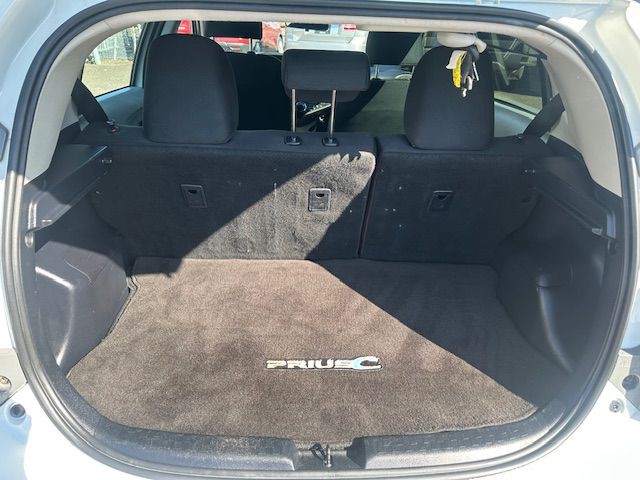 2014 Toyota Prius Image 14