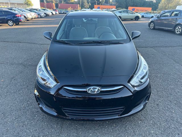 2015 Hyundai Accent Image 8