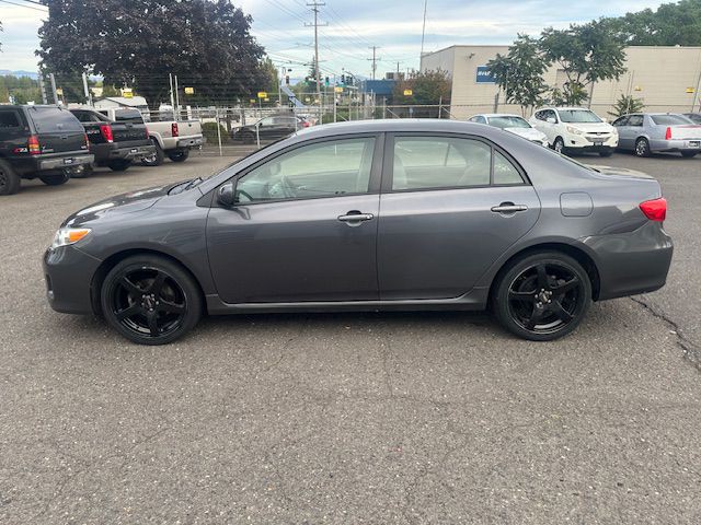 2011 Toyota Corolla Image 2