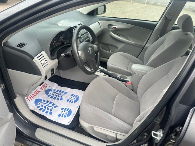 2011 Toyota Corolla Image 8