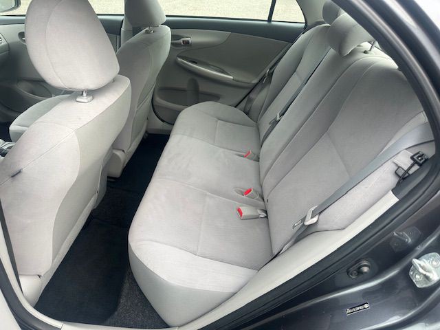 2011 Toyota Corolla Image 10