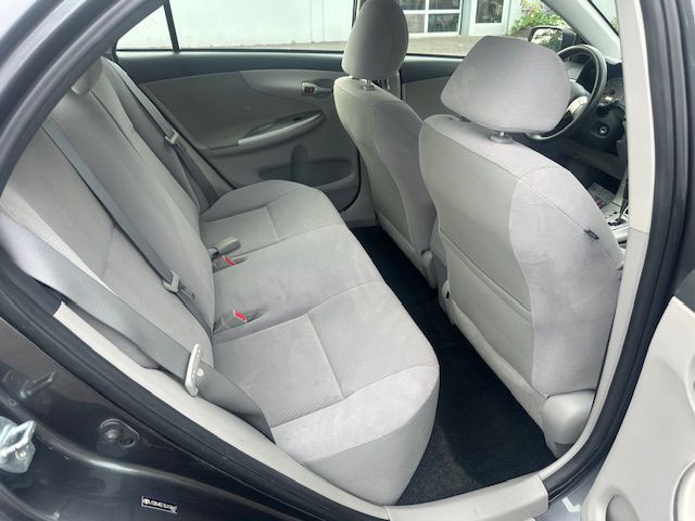2011 Toyota Corolla Image 13