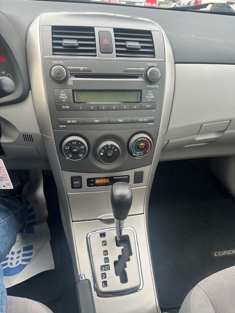 2011 Toyota Corolla Image 15