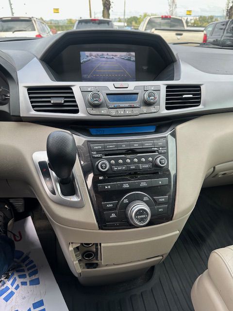 2012 Honda Odyssey Image 18