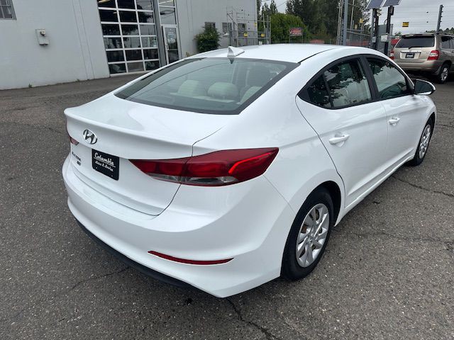 2017 Hyundai Elantra Image 5