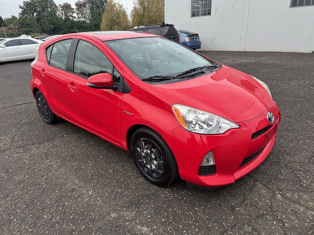 2013 Toyota Prius Image 7