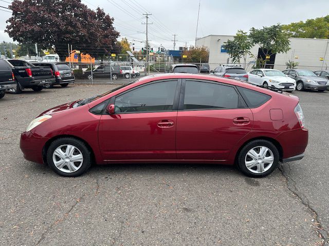 2005 Toyota Prius Image 2